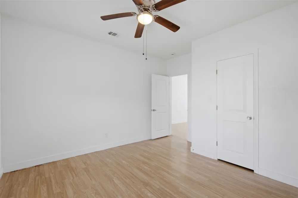 406 E Grayson Street Leonard, TX 75452