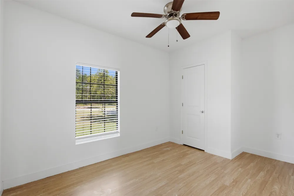406 E Grayson Street Leonard, TX 75452