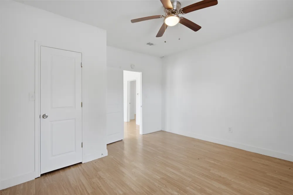 406 E Grayson Street Leonard, TX 75452