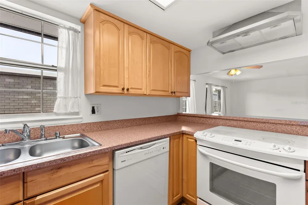 1000 S SEMORAN BOULEVARD #302 Winter Park, FL 32792