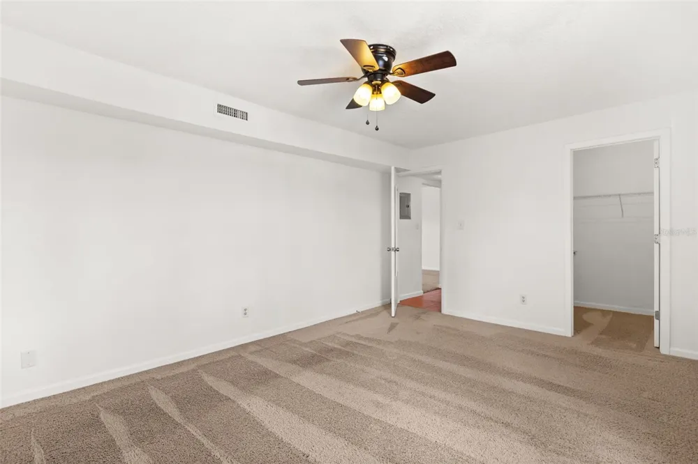 1000 S SEMORAN BOULEVARD #302 Winter Park, FL 32792