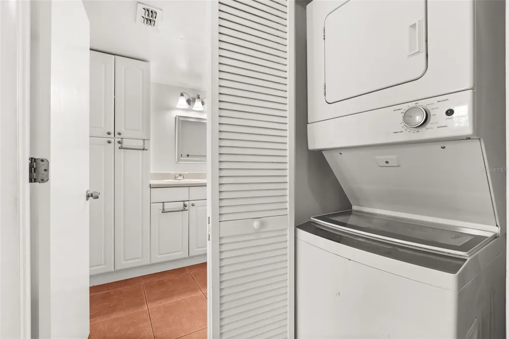 1000 S SEMORAN BOULEVARD #302 Winter Park, FL 32792