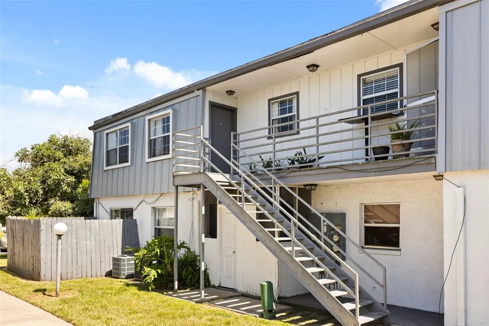 1000 S SEMORAN BOULEVARD #302 Winter Park, FL 32792