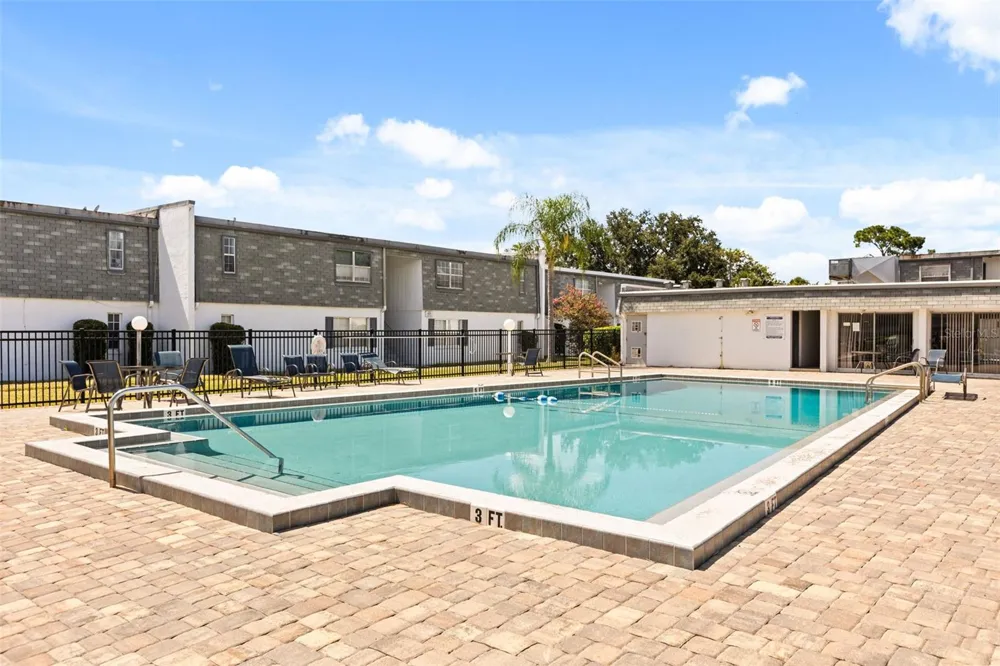 1000 S SEMORAN BOULEVARD #302 Winter Park, FL 32792