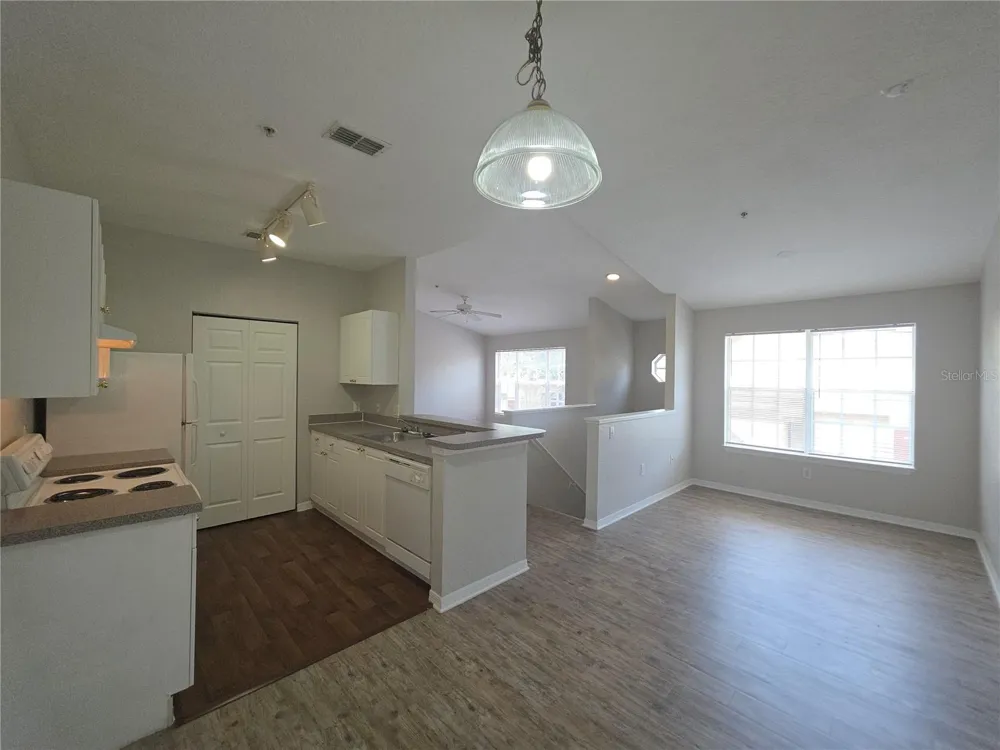 852 GRAND REGENCY POINT #202 Altamonte Springs, FL 32714