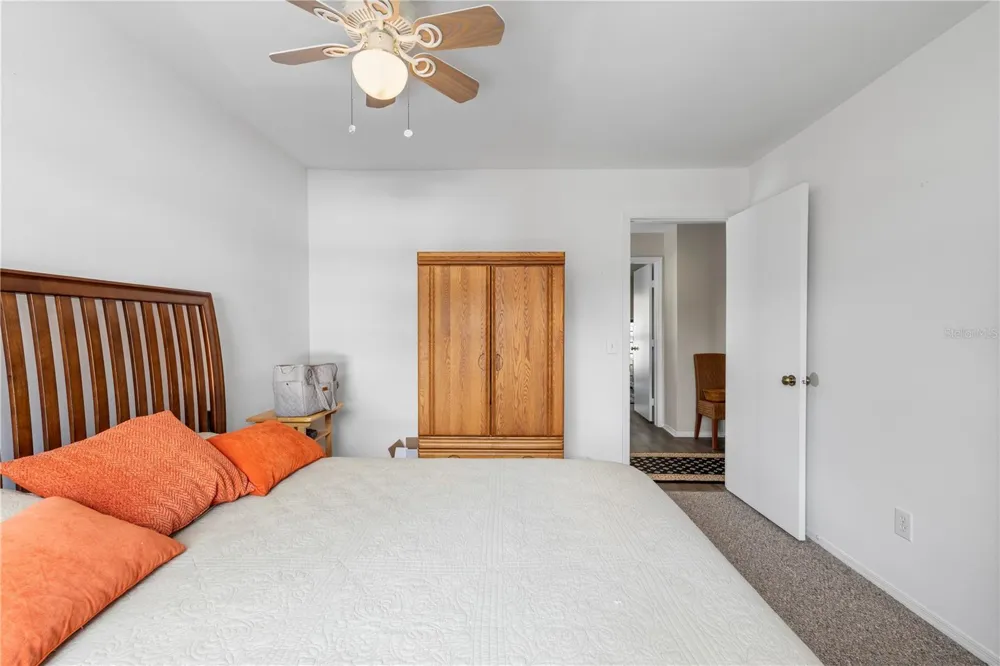 13007 LORNA PLACE Tampa, FL 33618