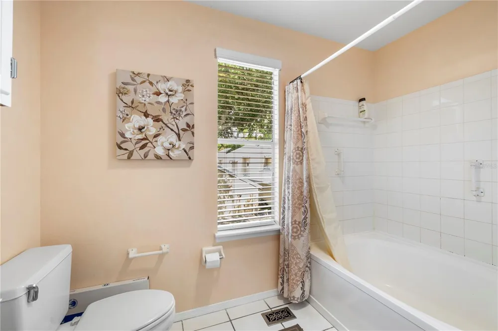 13007 LORNA PLACE Tampa, FL 33618