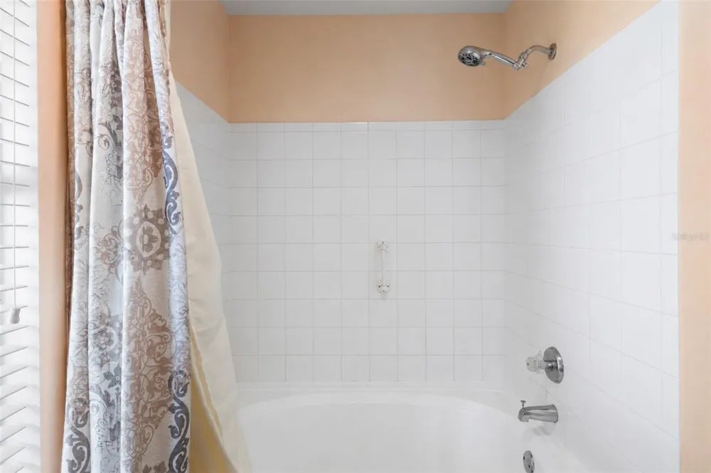 13007 LORNA PLACE Tampa, FL 33618