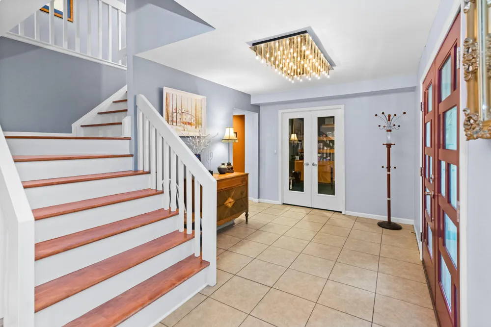 29822 Deer Run Farmington Hills, MI 48331