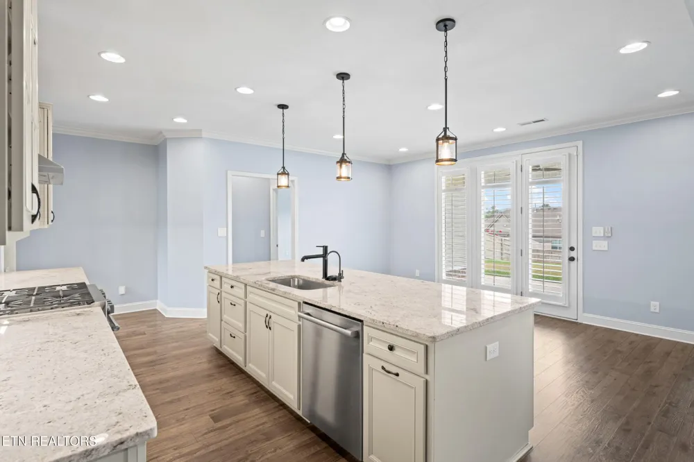 2529 Timber Highlands Lane Knoxville, TN 37932