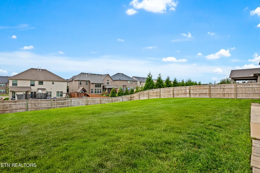 2529 Timber Highlands Lane Knoxville, TN 37932