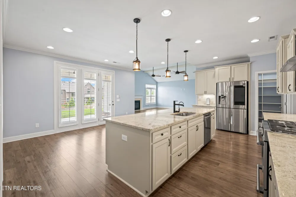 2529 Timber Highlands Lane Knoxville, TN 37932