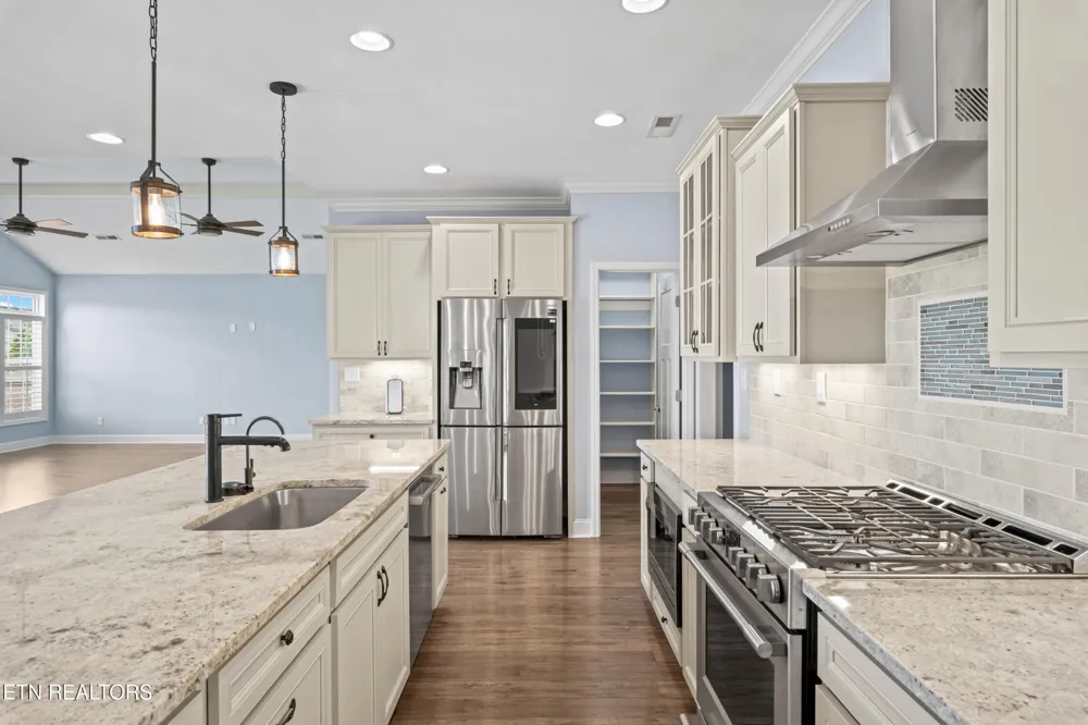 2529 Timber Highlands Lane Knoxville, TN 37932