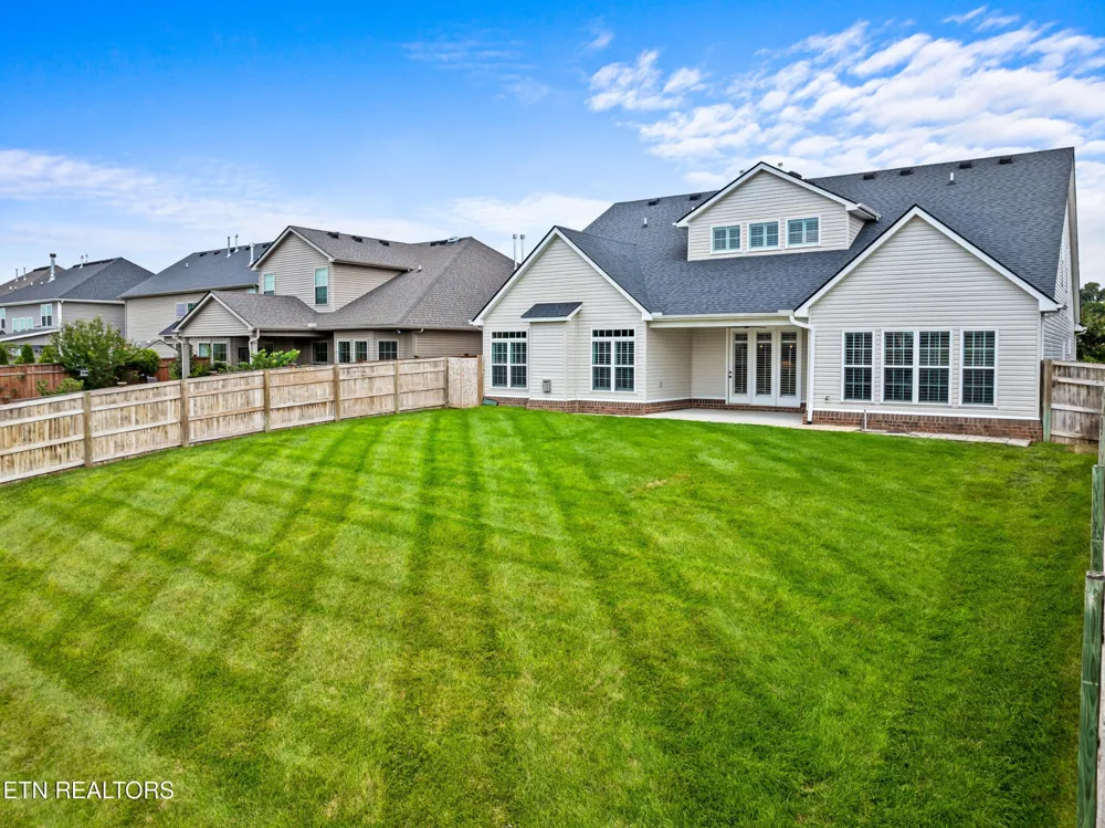 2529 Timber Highlands Lane Knoxville, TN 37932