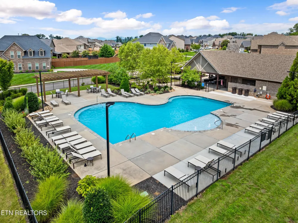 2529 Timber Highlands Lane Knoxville, TN 37932