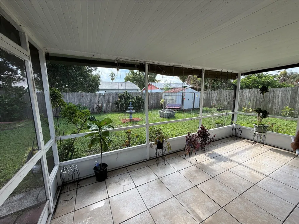 1069 BRIDLEWOOD WAY Brandon, FL 33511