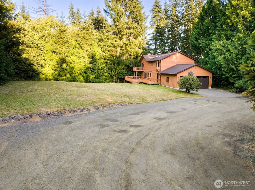 14 Overview Lane Elma, WA 98541