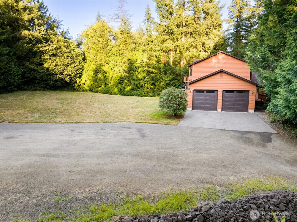 14 Overview Lane Elma, WA 98541