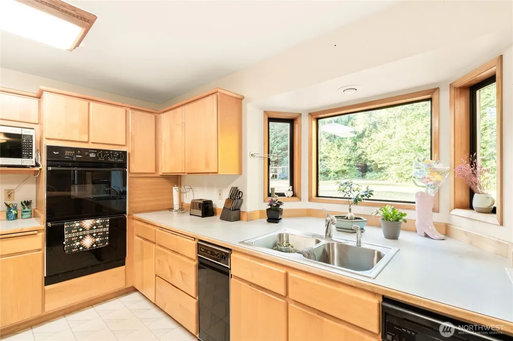 14 Overview Lane Elma, WA 98541