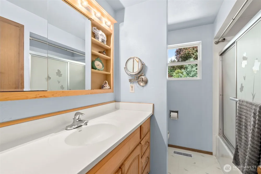 5012 19th Avenue SE Lacey, WA 98503