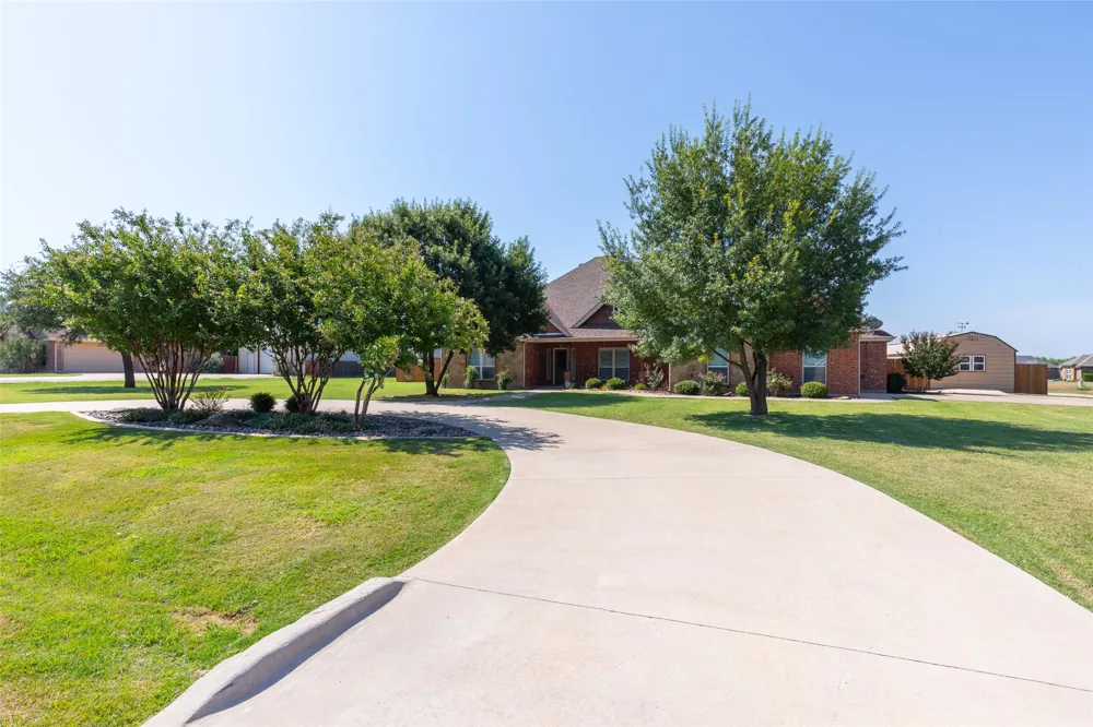 173 Divide Avenue Tuscola, TX 79562