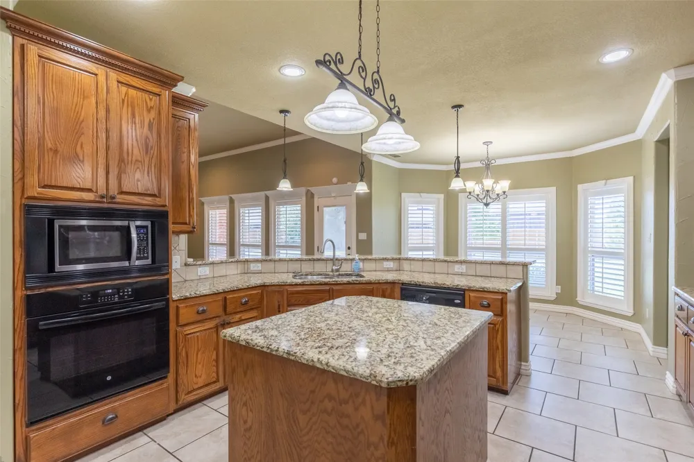 173 Divide Avenue Tuscola, TX 79562