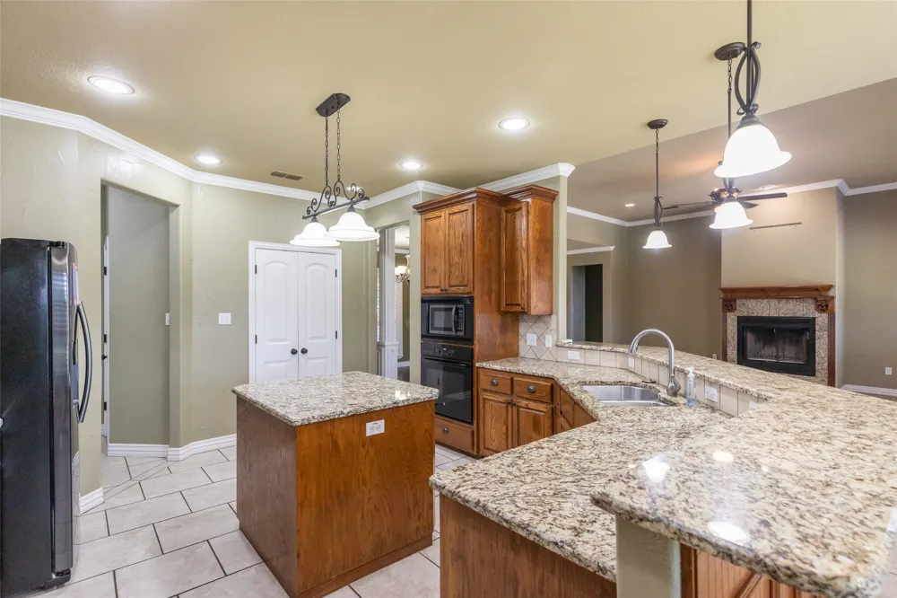 173 Divide Avenue Tuscola, TX 79562