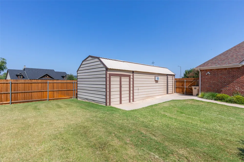173 Divide Avenue Tuscola, TX 79562