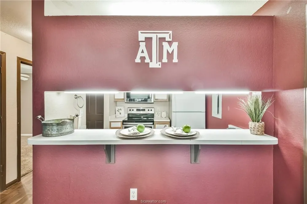 529 Southwest Parkway Parkway #203 College Station, TX 77840