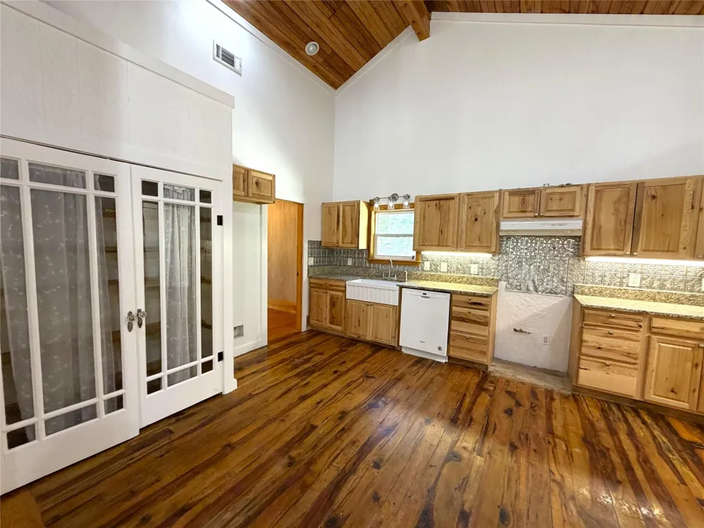 294 Canadian Drive Trinity, TX 75862