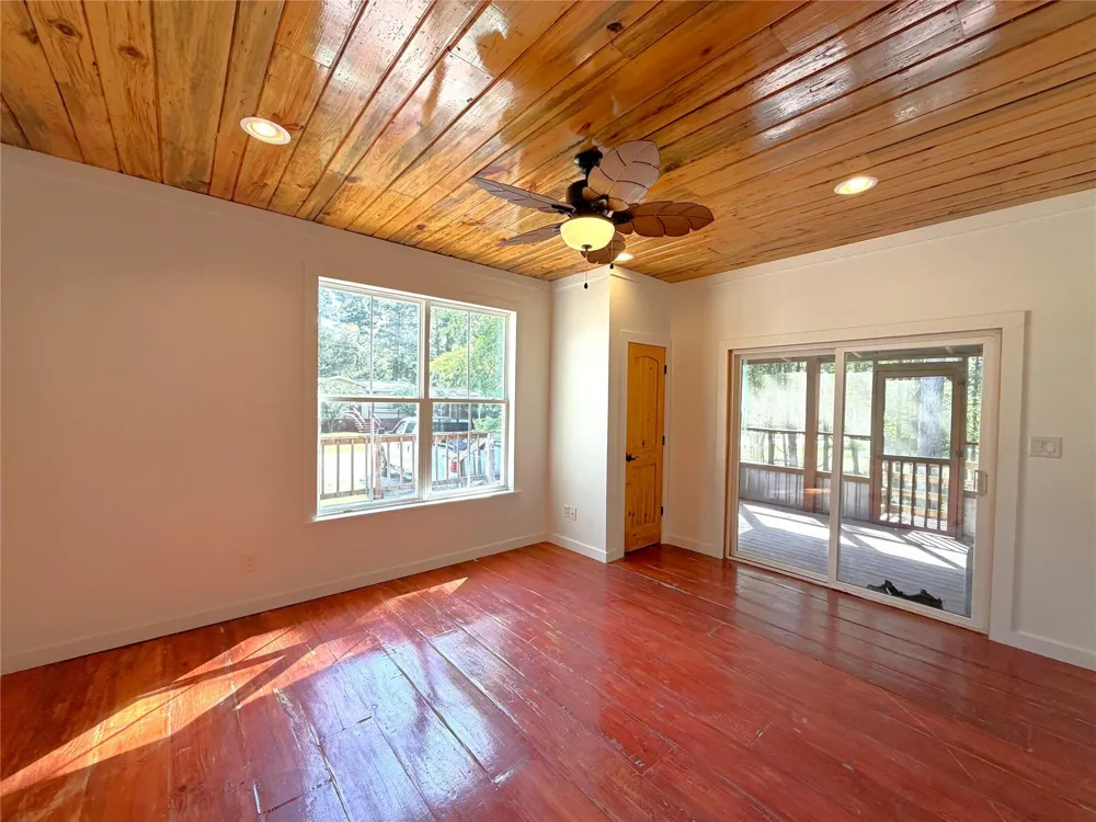 294 Canadian Drive Trinity, TX 75862