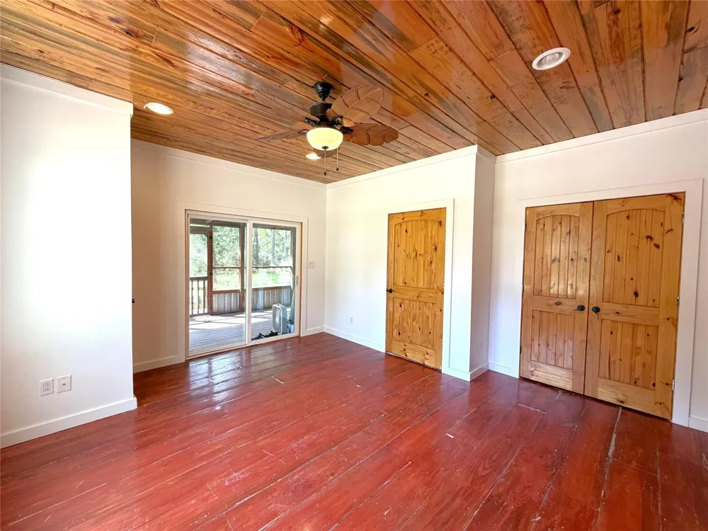 294 Canadian Drive Trinity, TX 75862