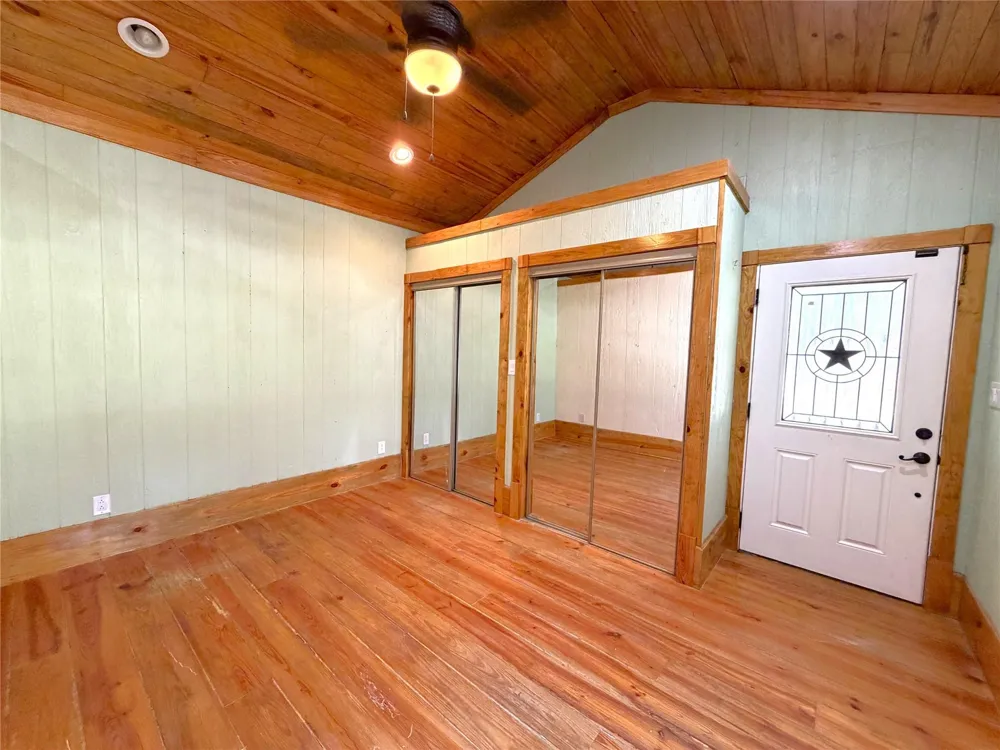 294 Canadian Drive Trinity, TX 75862