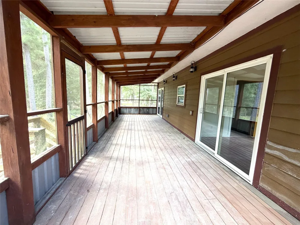 294 Canadian Drive Trinity, TX 75862