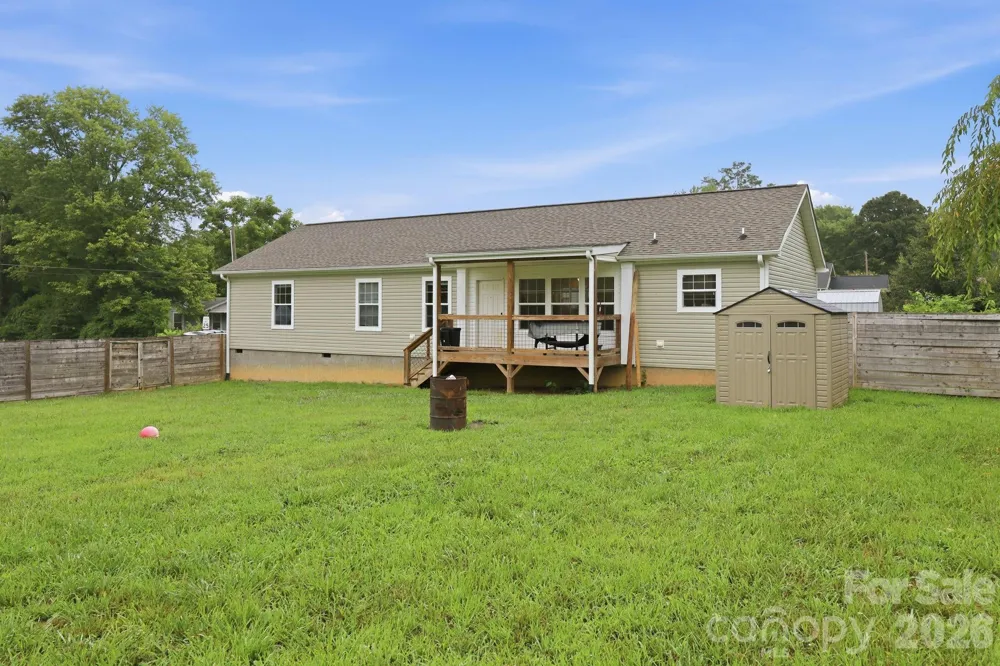 417 Glover Street Hendersonville, NC 28792