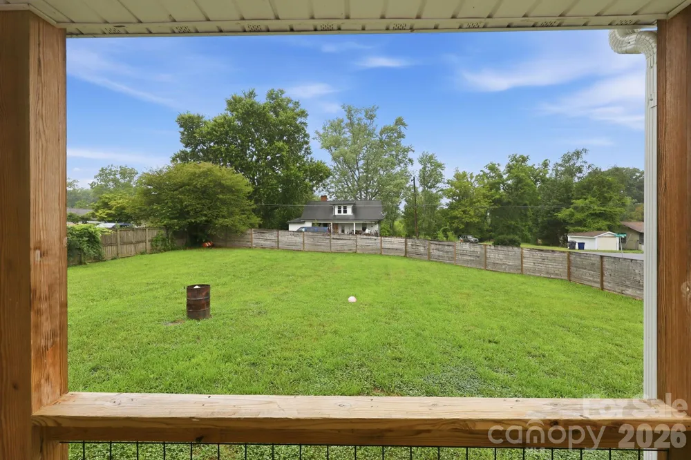417 Glover Street Hendersonville, NC 28792