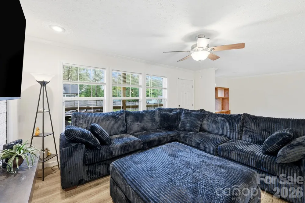 417 Glover Street Hendersonville, NC 28792