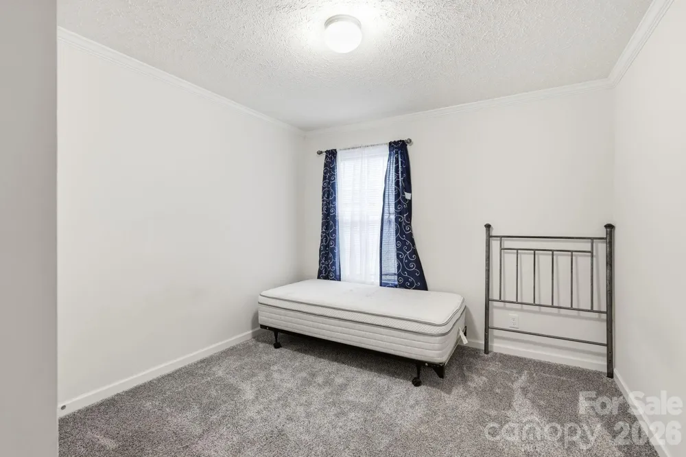 417 Glover Street Hendersonville, NC 28792