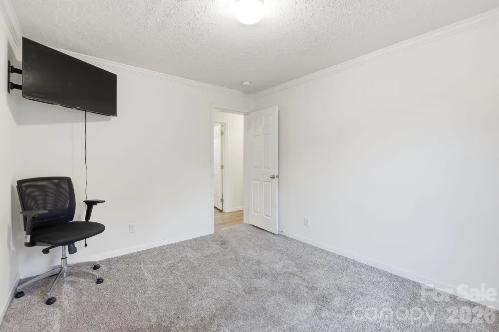 417 Glover Street Hendersonville, NC 28792