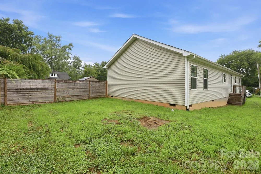 417 Glover Street Hendersonville, NC 28792