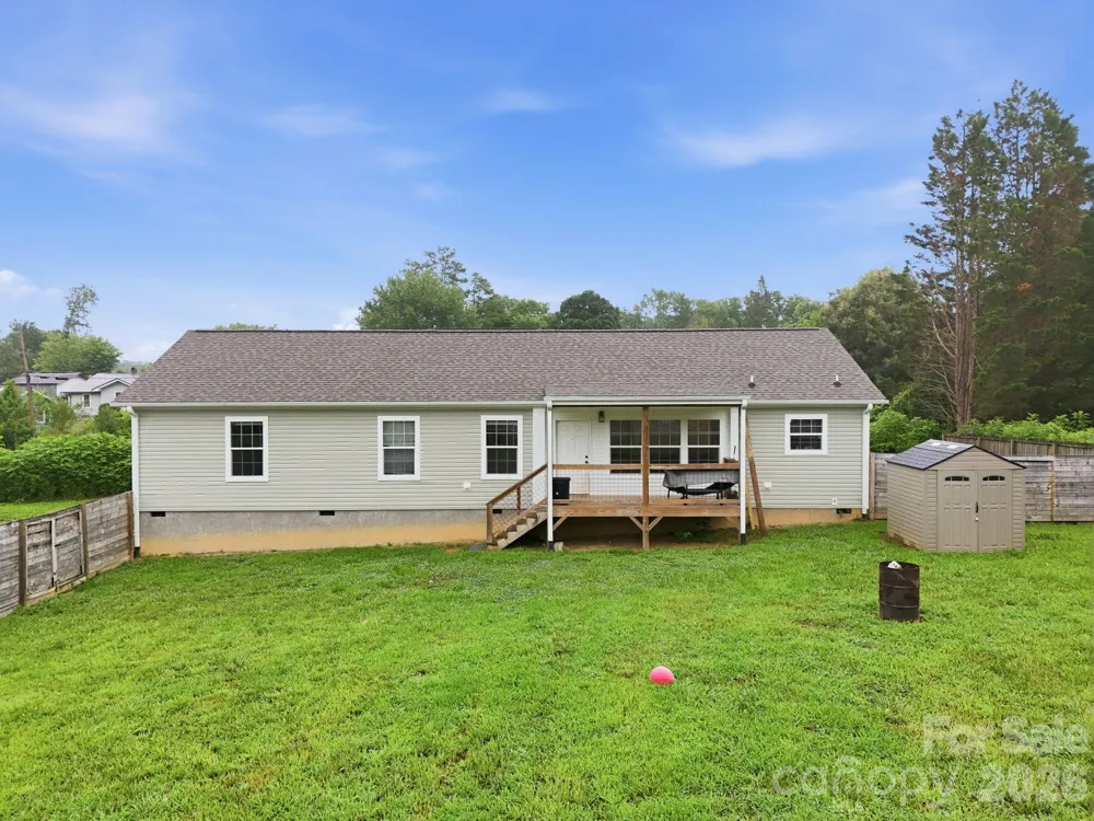 417 Glover Street Hendersonville, NC 28792