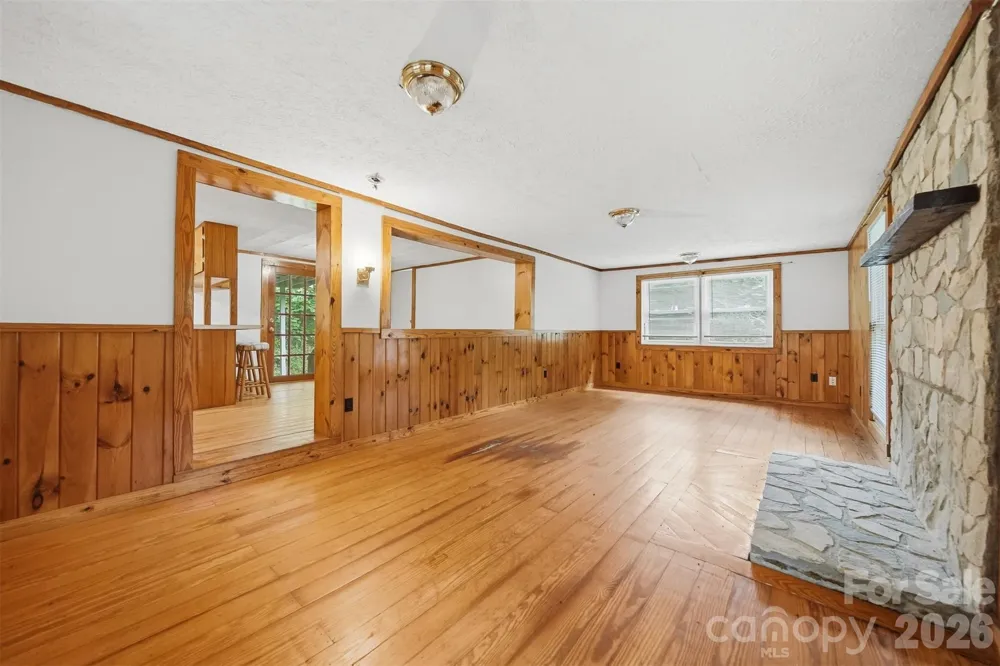 3131 Shallow Creek Road Lenoir, NC 28645