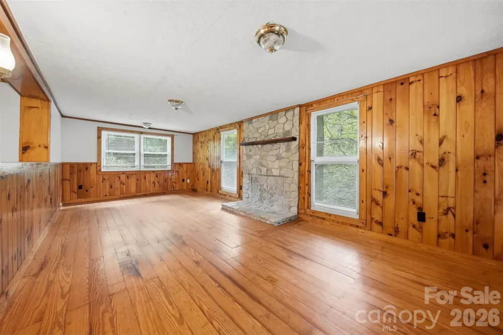3131 Shallow Creek Road Lenoir, NC 28645
