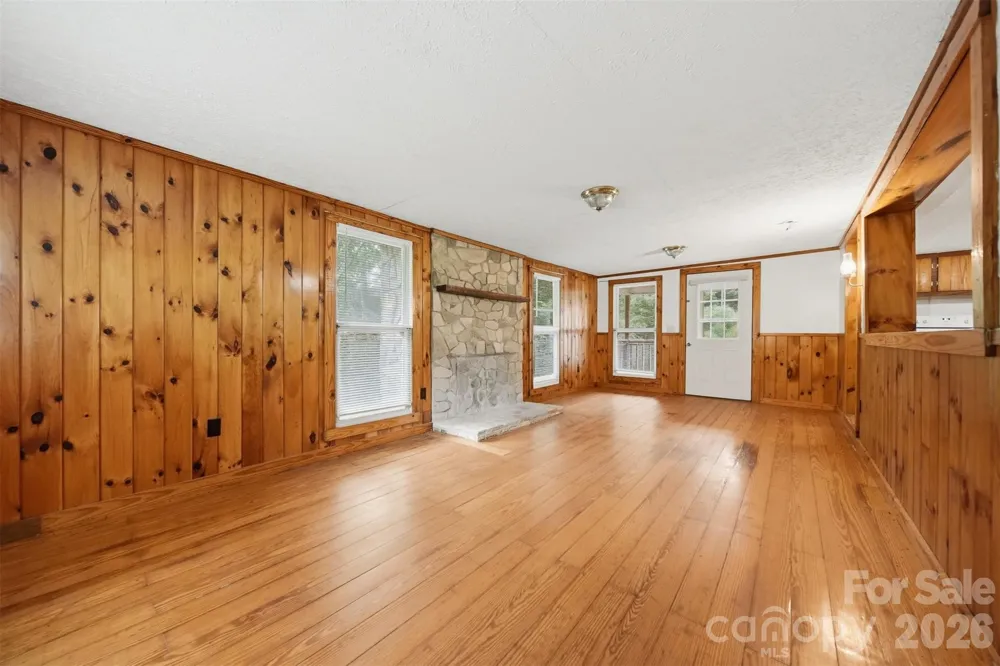 3131 Shallow Creek Road Lenoir, NC 28645