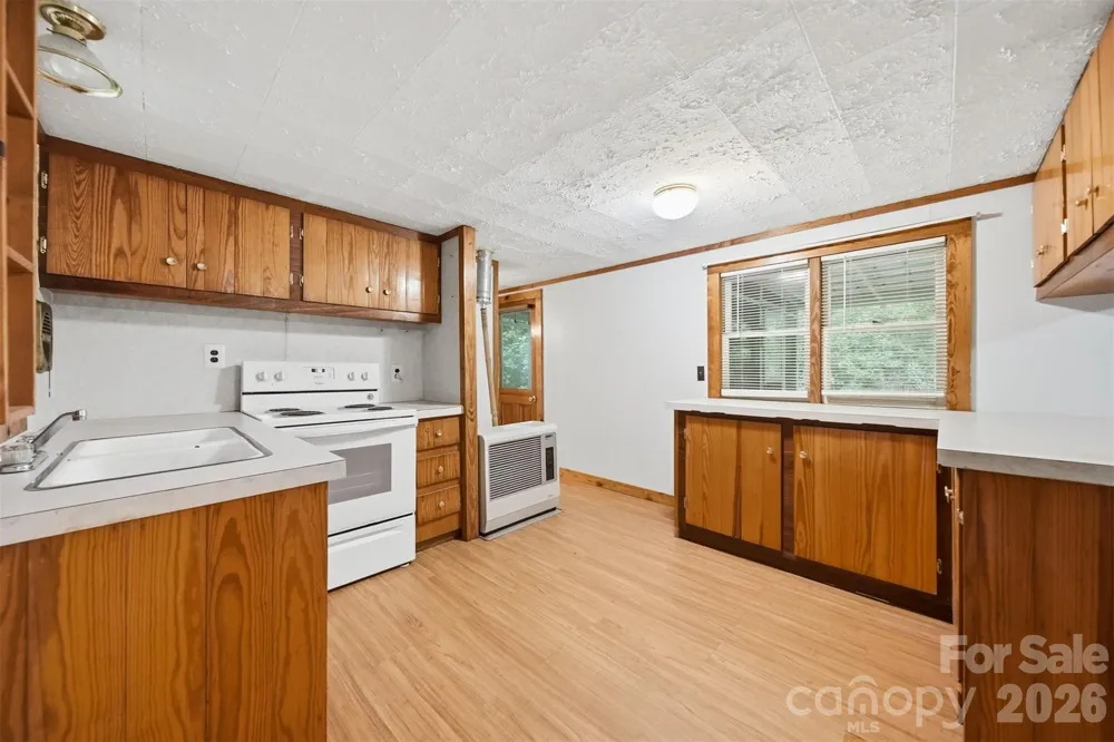 3131 Shallow Creek Road Lenoir, NC 28645
