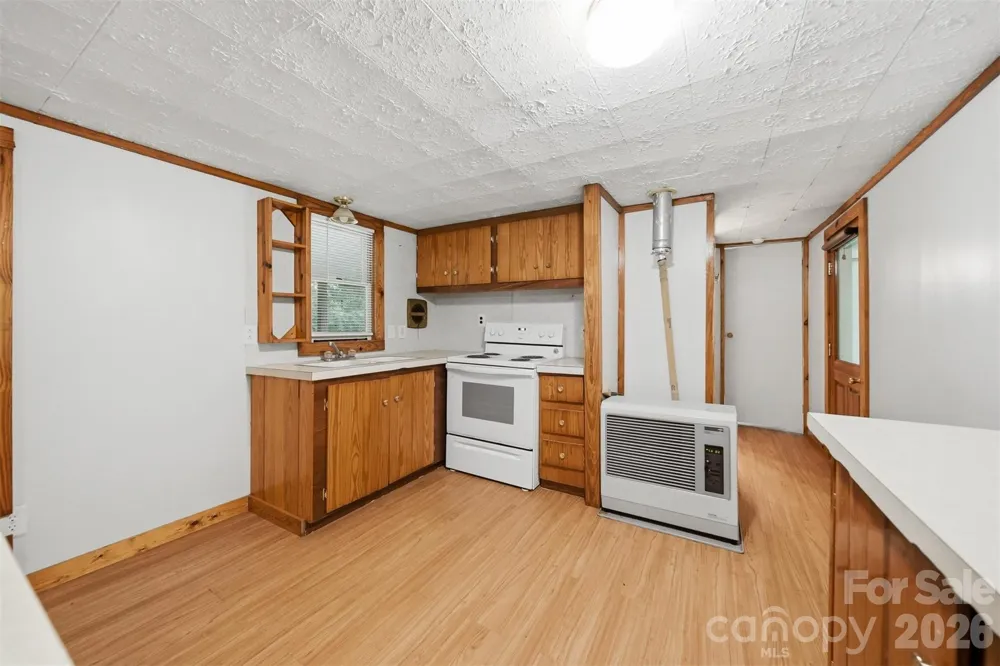 3131 Shallow Creek Road Lenoir, NC 28645