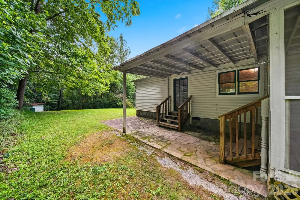 3131 Shallow Creek Road Lenoir, NC 28645