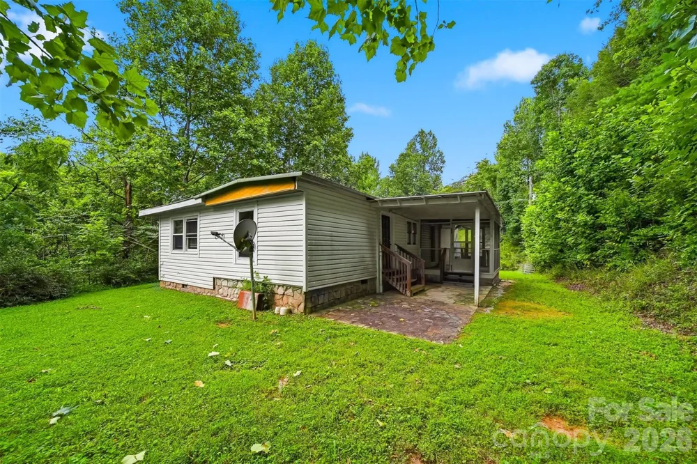 3131 Shallow Creek Road Lenoir, NC 28645