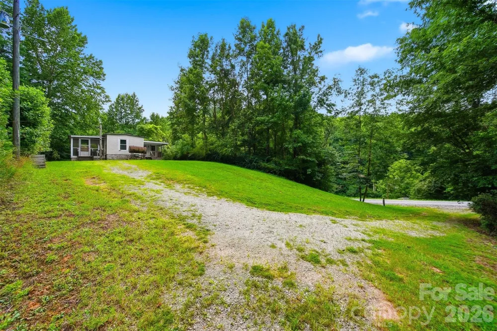 3131 Shallow Creek Road Lenoir, NC 28645