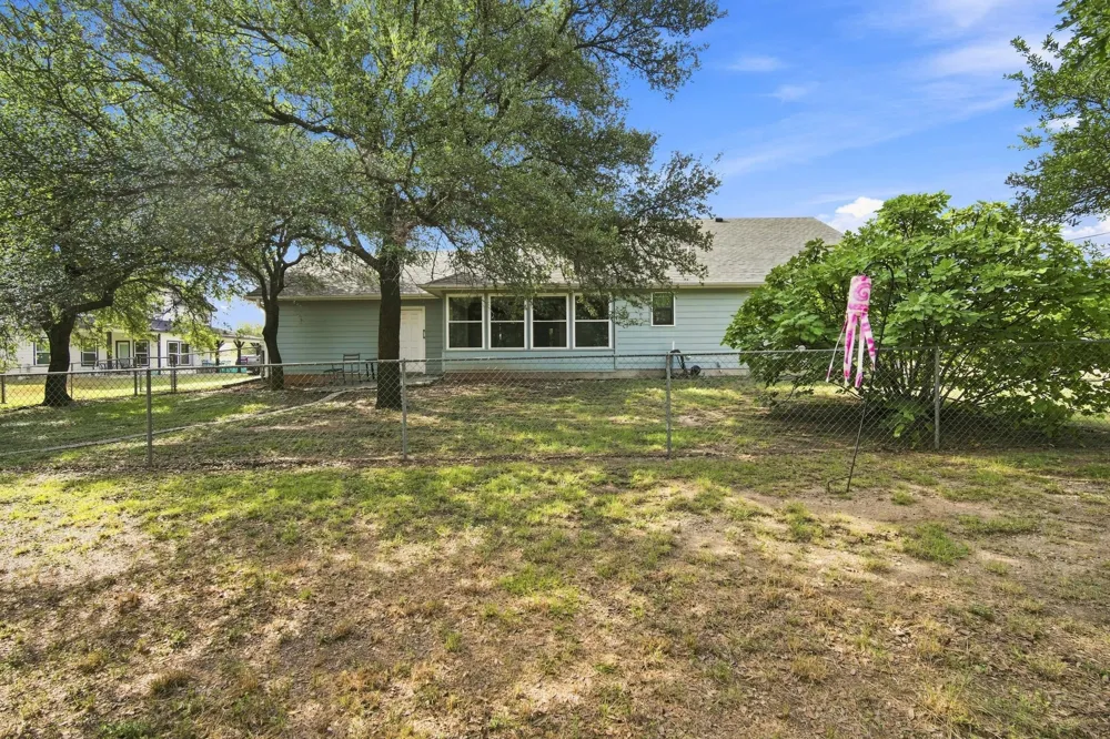 125 Deer Shadow Circle Whitney, TX 76692